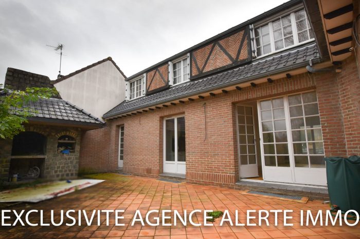 Maison mitoyenne 1 côté à vendre, 8 pièces - Halluin 59250