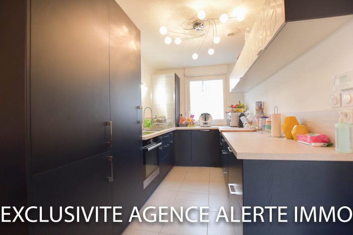 Maison mitoyenne 1 côté à vendre, 4 pièces - Willems 59780