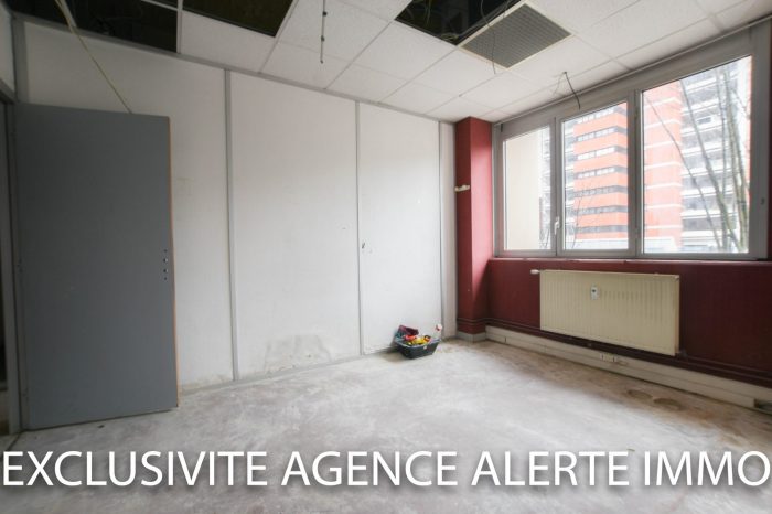 Local commercial à vendre, 100 m² - Villeneuve-d'Ascq 59650