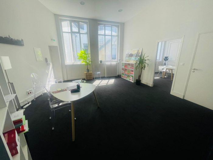 Bureau à vendre, 56 m² - Roubaix 59100