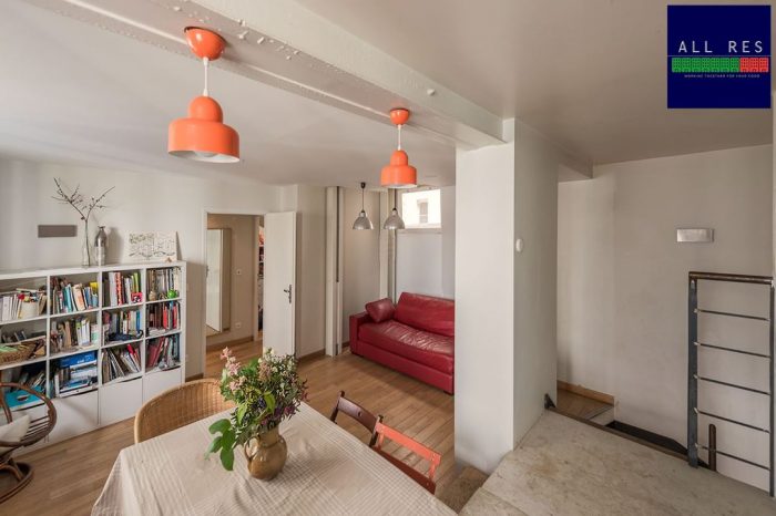 Apartment for sale, 3 rooms - PARIS 10 75010