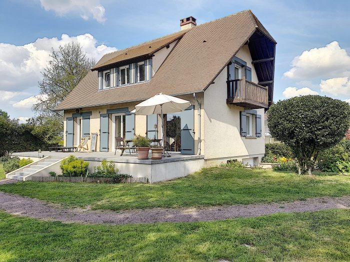 Maison traditionnelle à vendre, 6 pièces - Vironvay 27400