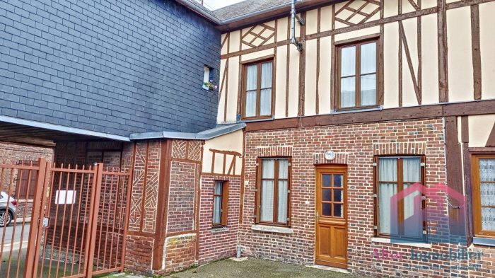 Maison ancienne à vendre, 4 pièces - Le Neubourg 27110