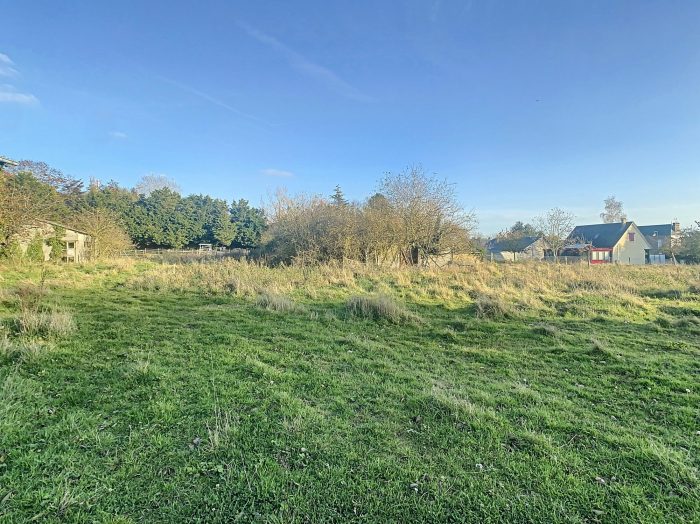 Terrain constructible à vendre, 710 m² - Saint-Aubin-d'Écrosville 27110