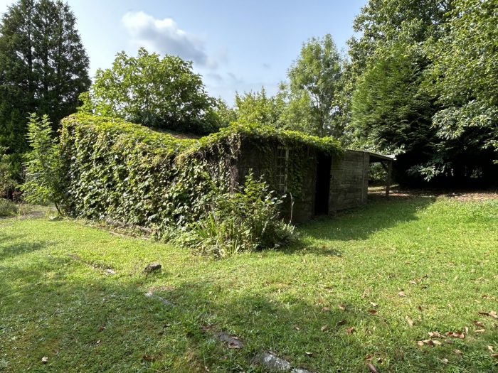 Photo Suisse Normande proche Pont d'Ouilly belle maison en pierres avec belle vue et jardin de 3345m² image 12/12