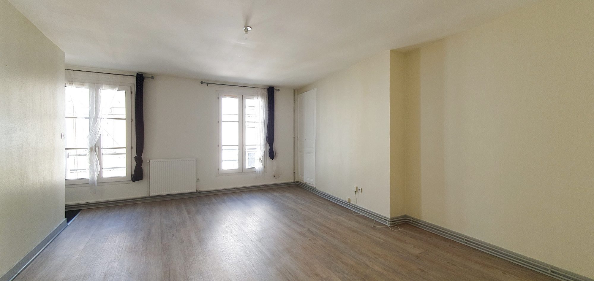 Location annuelle Appartement CHATELLERAULT 86100 Vienne FRANCE