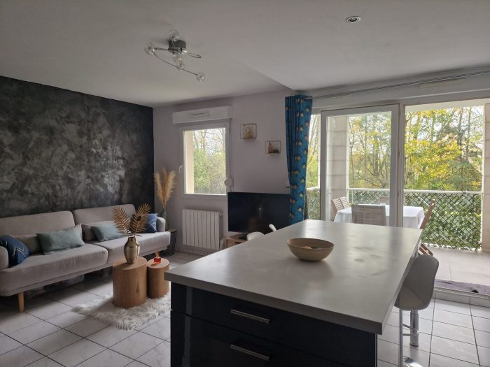 Appartement à vendre, 2 pièces - Saint-Cyr-sur-Loire 37540