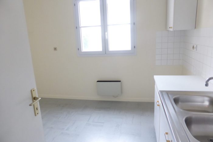 Appartement à vendre, 3 pièces - Givet 08600