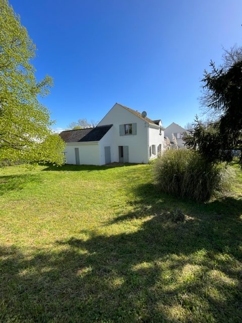 Maison mitoyenne 1 côté à vendre, 5 pièces - Benais 37140