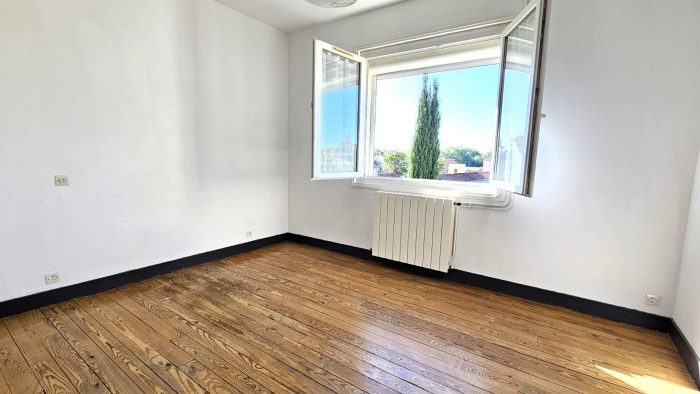 Photo Appartements T5 / T1 (Zone non-inondable) image 10/17