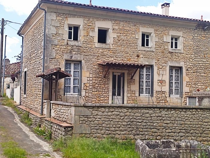 Vente Maison/Villa PLASSAC 17240 Charente Maritime FRANCE