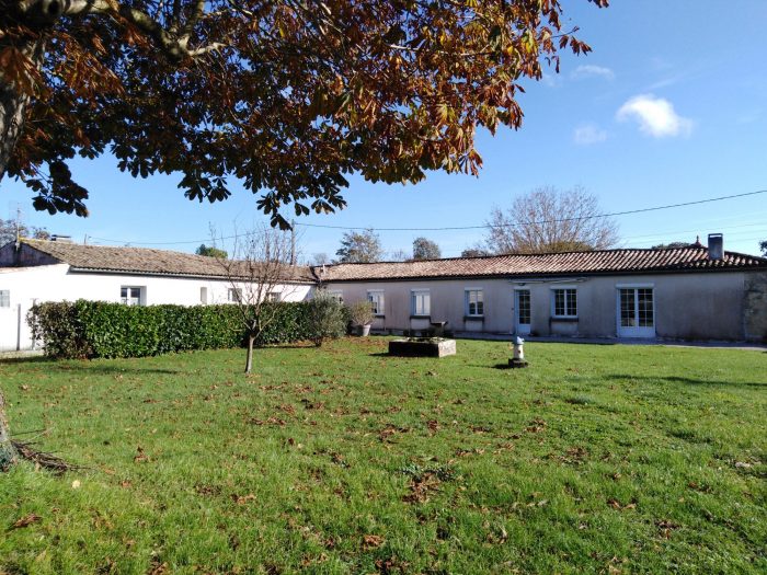 Vente Maison/Villa BOIS 17240 Charente Maritime FRANCE