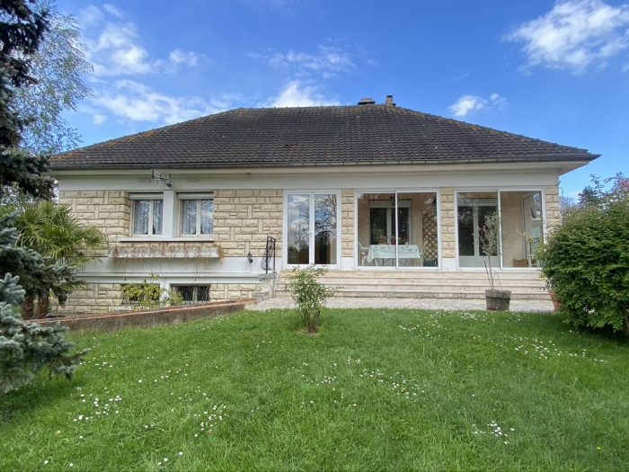 Vente Maison/Villa SAINTE-GEMME-MORONVAL 28500 Eure et Loir FRANCE