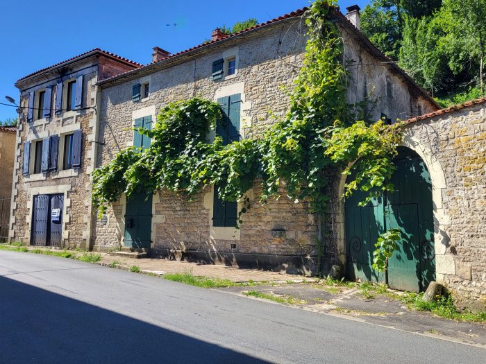 Vente Maison/Villa CELLEFROUIN 16260 Charente FRANCE