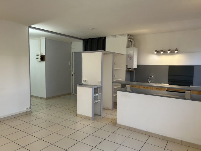 Location annuelle Appartement ORLEANS 45000 Loiret FRANCE