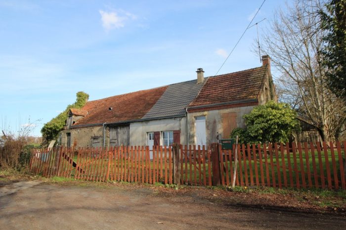 Maison ancienne à vendre, 3 pièces - Aigurande 36140