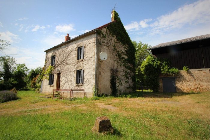 Detached house for sale, 5 rooms - Dun-le-Palestel 23800