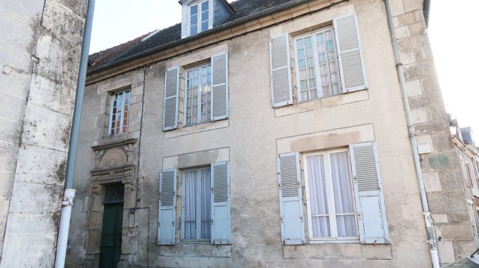 Bourgeois house for sale, 10 rooms - Châtelus-Malvaleix 23270
