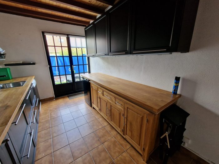 Old house for sale, 6 rooms - Saint-Saturnin 18370