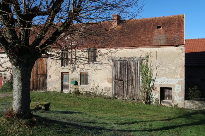 Maison mitoyenne 1 côté à vendre, 4 pièces - Treignat 03380