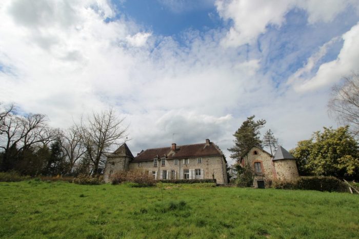 Manor for sale, 7 rooms - Montaigut-le-Blanc 23320