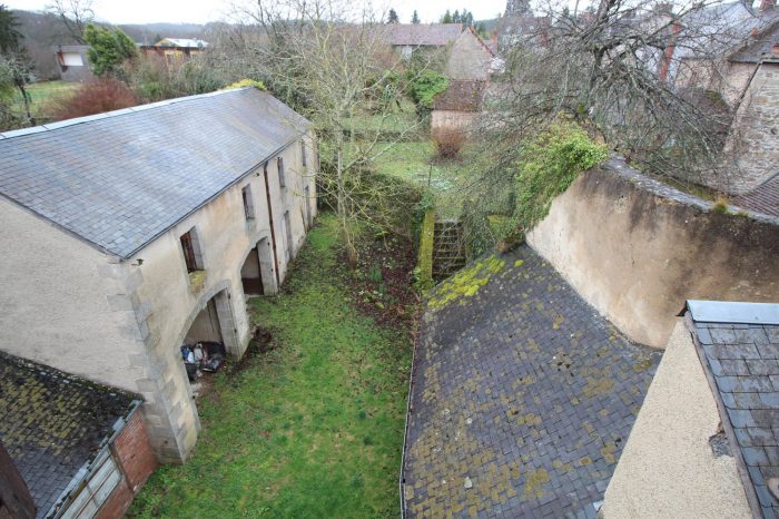 Maison bourgeoise à vendre, 15 pièces - Châtelus-Malvaleix 23270