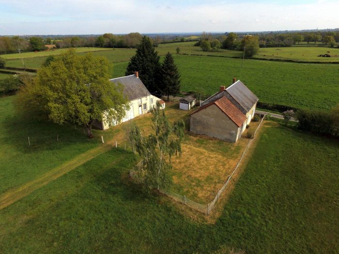 Maison ancienne à vendre, 4 pièces - Aigurande 36140