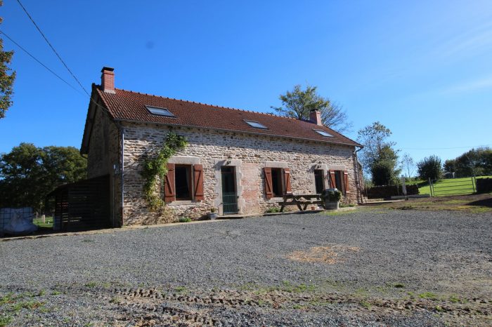 Detached house for sale, 6 rooms - Boussac-Bourg 23600