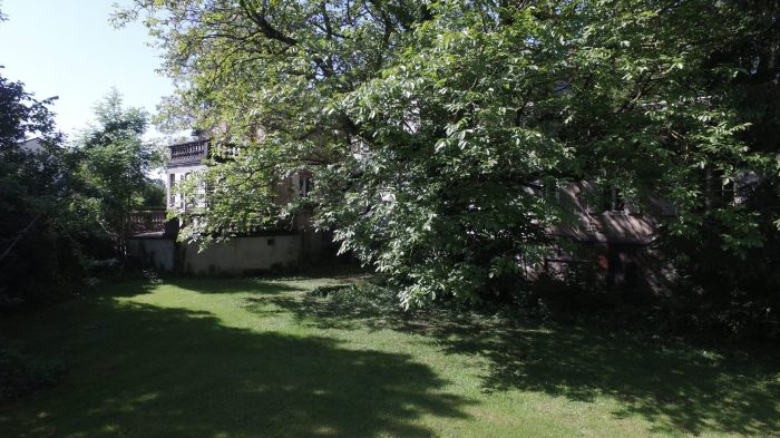 Maison bourgeoise à vendre, 18 pièces - Marcillat-en-Combraille 03420