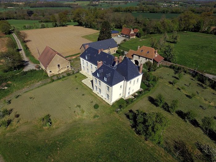 Château à vendre, 13 pièces - Guéret 23000