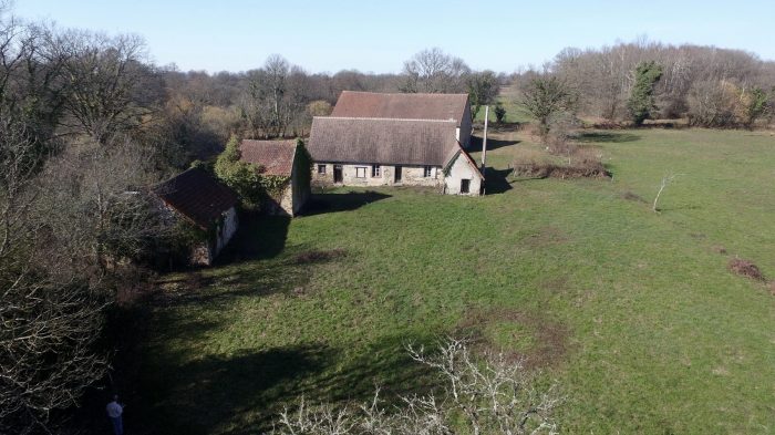 Maison ancienne à vendre, 3 pièces - Lourdoueix-Saint-Pierre 23360