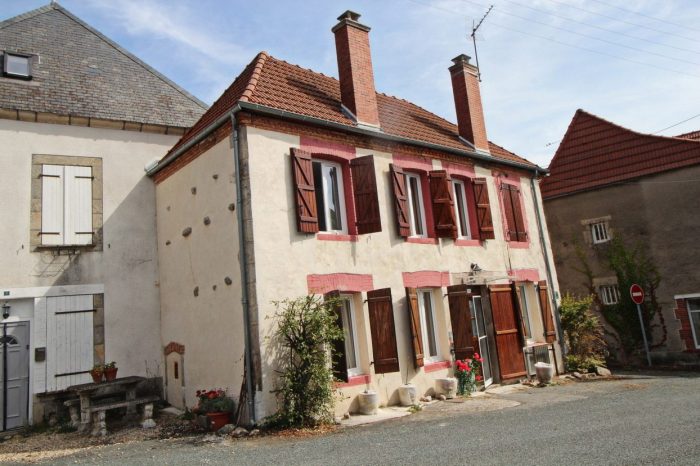 Maison ancienne à vendre, 5 pièces - Saint-Silvain-sous-Toulx 23140