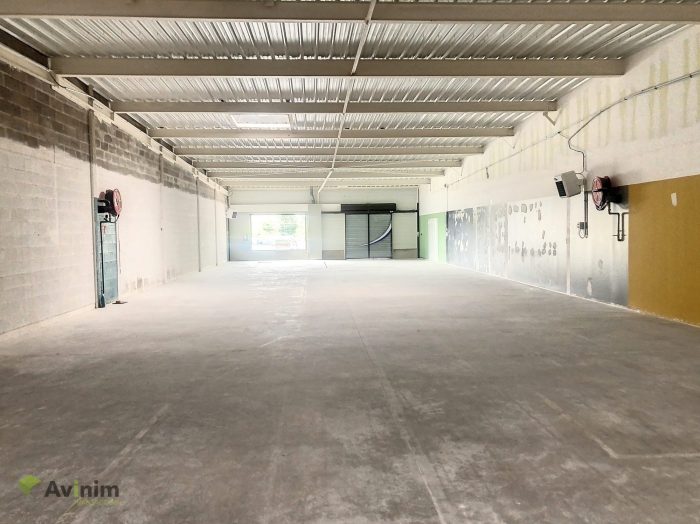 REF 1214 SAINT NABORD - LOCAL COMMERCIAL 431,06 m² - A LOUER