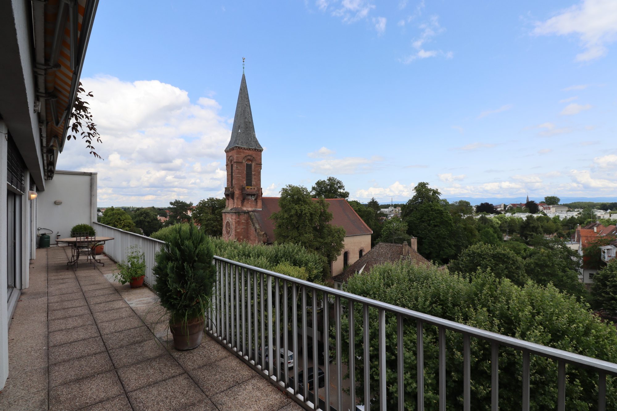 [Ulrich] Un beau Local Professionnel / Strasbourg Robertsau - Rue Boecklin