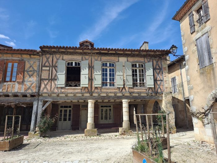 An exceptional property in the heart of a Gascon bastide