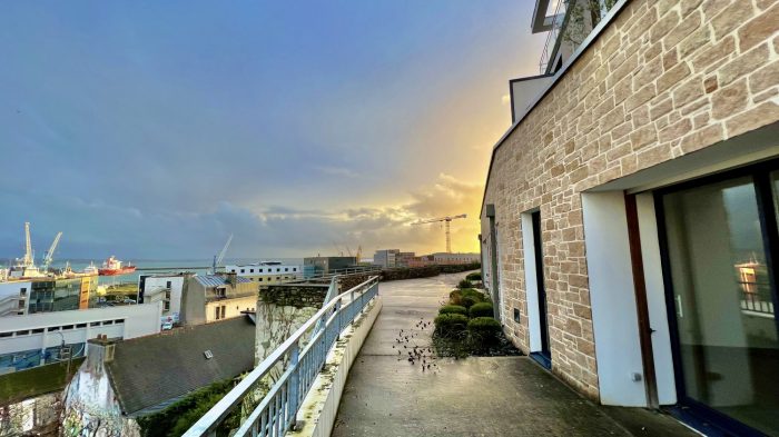Apartment for sale, 5 rooms - Brest 29200