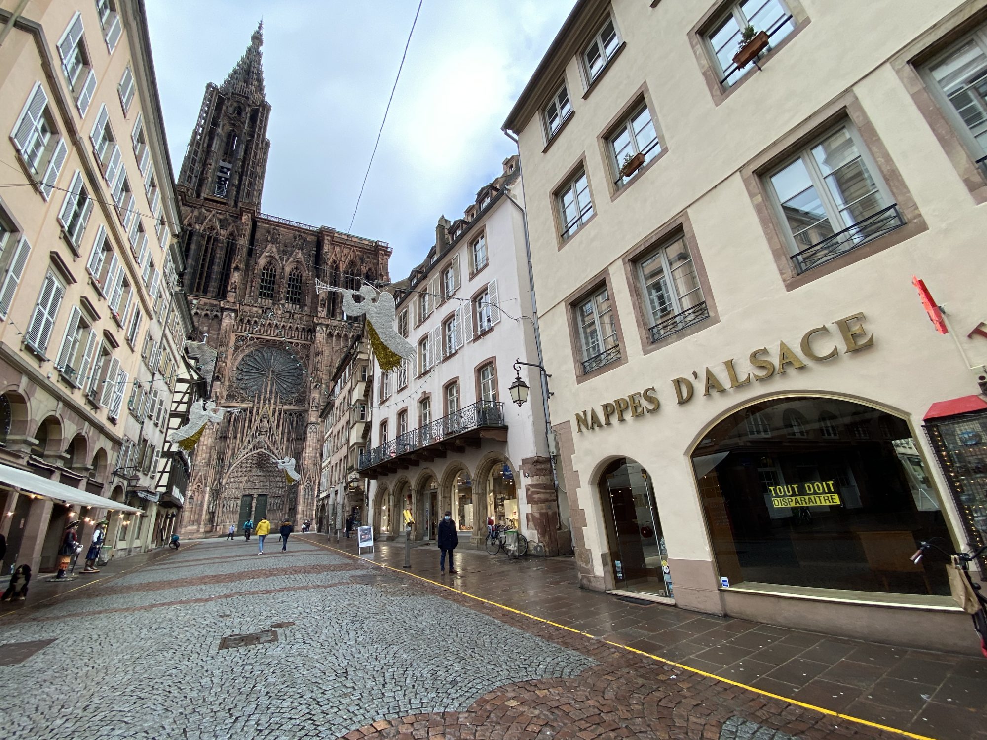 EMPLACEMENT N°1 CATHEDRALE LOCAL COMMERCIAL A LOUER - location maison Strasbourg - Bintz Immobilier - 2