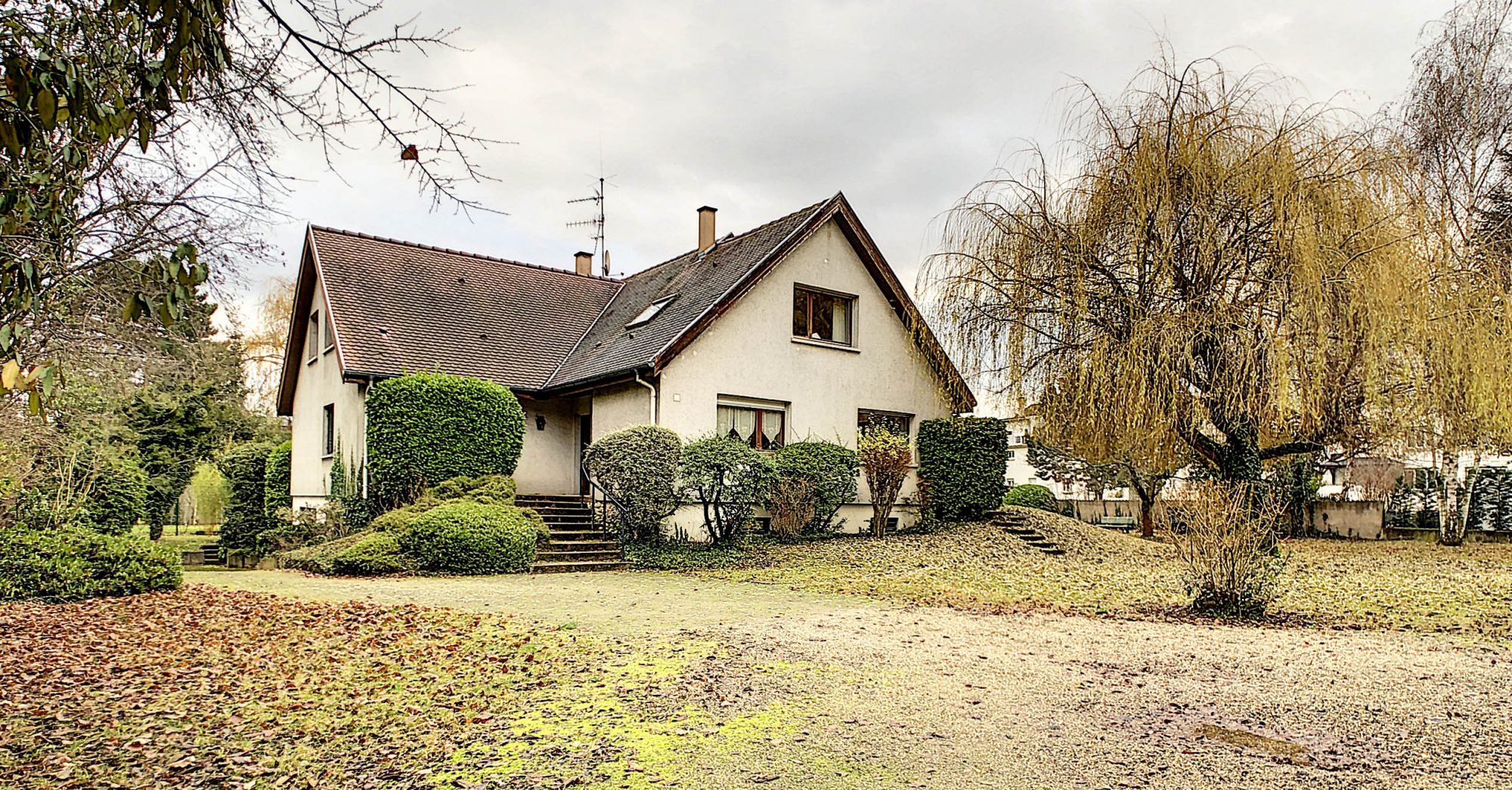Maison individuelle 8 pièces de 250m2 à Illkirch-Graffenstaden - vente immobilière - Bintz Immobilier - 3
