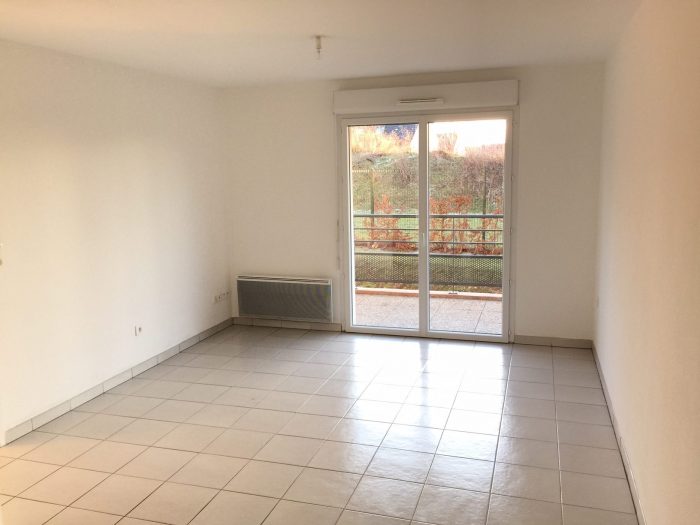 Appartement à louer, 2 pièces - Hénin-Beaumont 62110