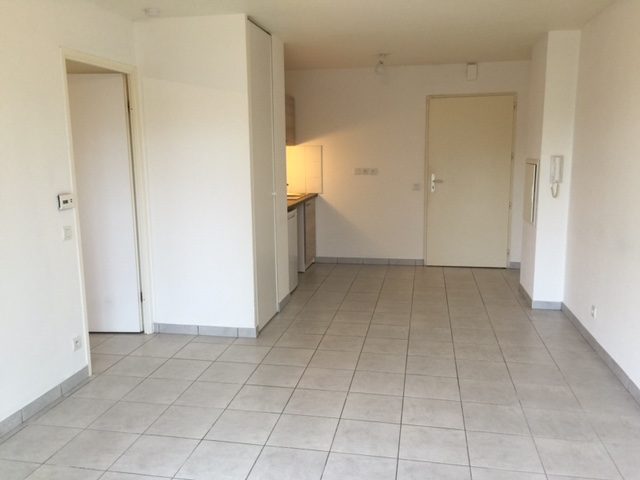 Appartement à louer, 2 pièces - RAISMES 59590