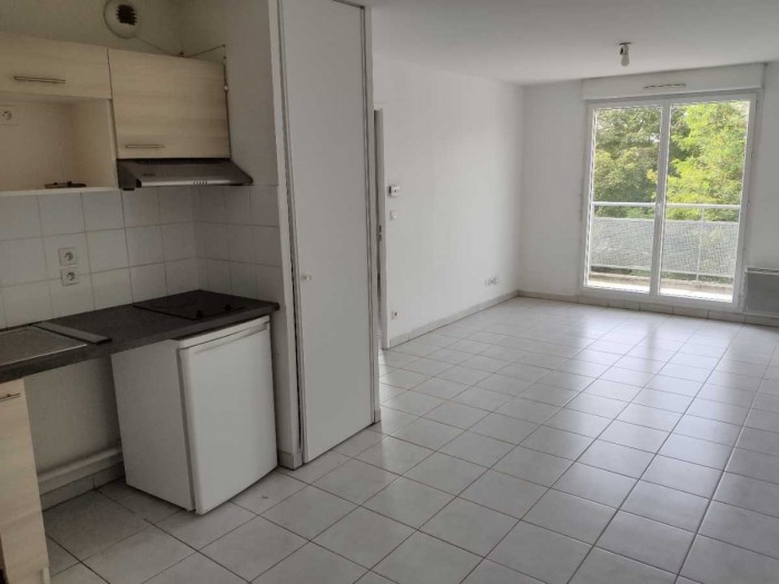 Appartement à louer, 2 pièces - Raismes 59590