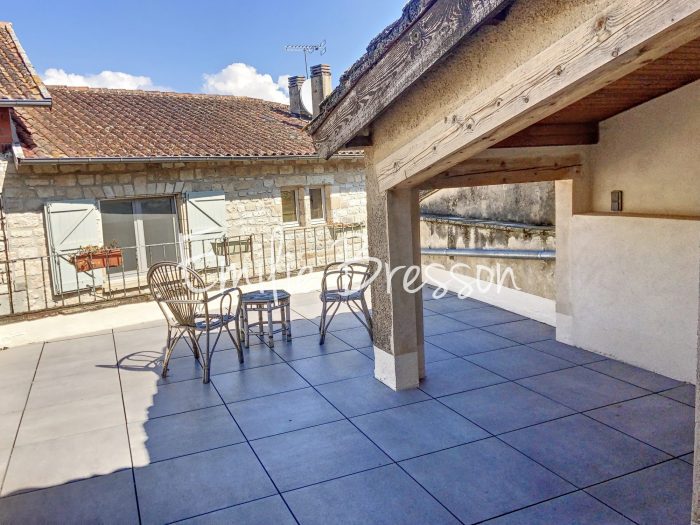 Photo Castelnau de Montmiral : Jolie maison de village de  90 m2, avec terrasse  et garage! image 2/20