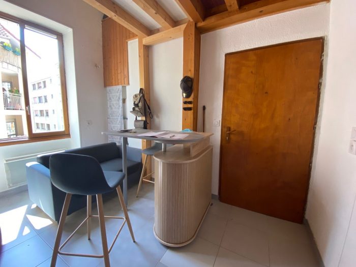 Appartement à louer, 2 pièces - Voiron 38500