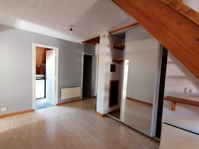 Appartement à louer, 3 pièces - Voiron 38500