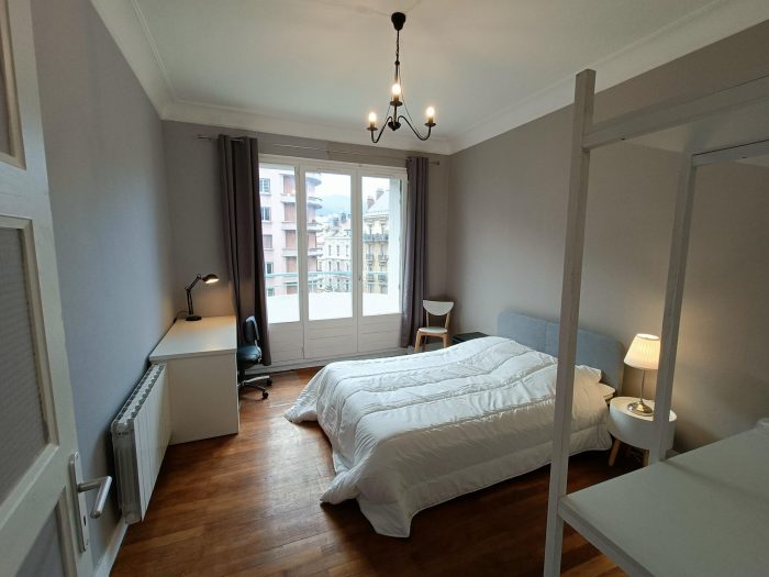 Appartement à louer, 3 pièces - Grenoble 38000