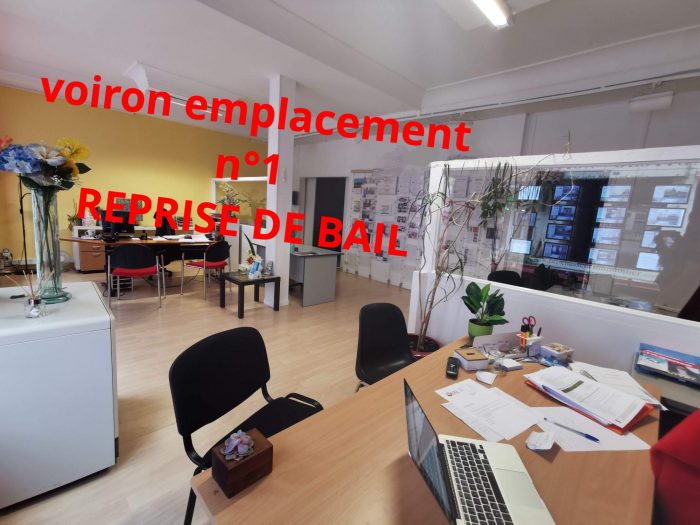 Local professionnel à vendre, 70 m² - Voiron 38500