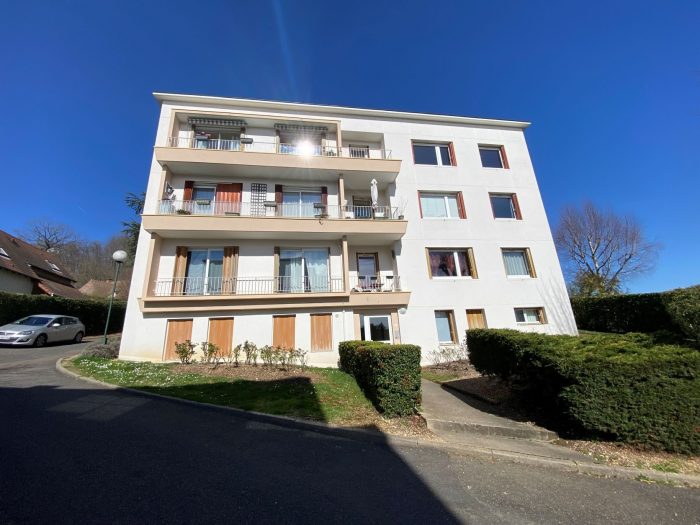 Appartement à vendre, 2 pièces - Buc 78530