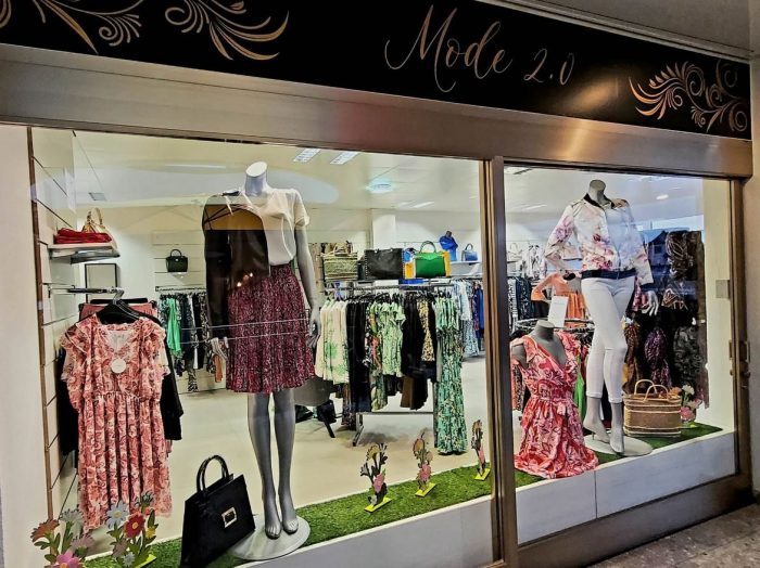 Photo Boutique de mode dans centre commercial à Peseux image 1/1
