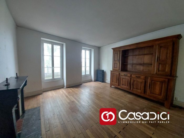 Immeuble à vendre, 176 m² - Decize 58300