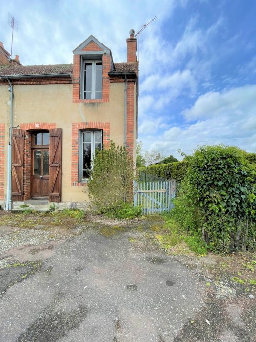 Maison mitoyenne 1 côté à vendre, 3 pièces - Lucenay-lès-Aix 58380